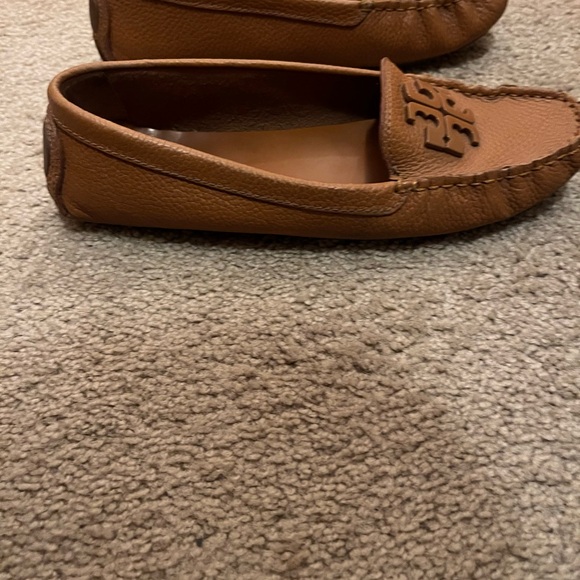 Tory Burch Tan Leather Logo Driving Loafers (Women) - Picture 4 of 7